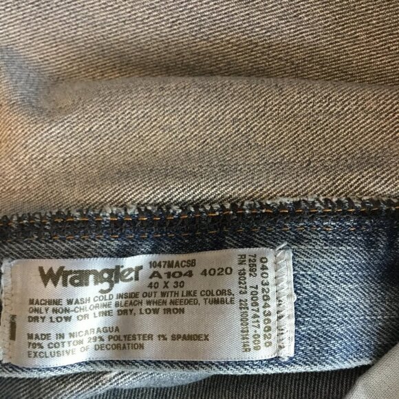 NWT Wrangler Advanced Comfort Men's Cowboy Cut 47 Regular Fit Jeans Size 40-30 - Picture 3 of 9